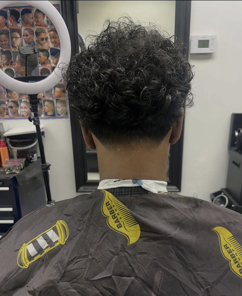 Edge up detail — Roi De Klipz Barbier LaSalle